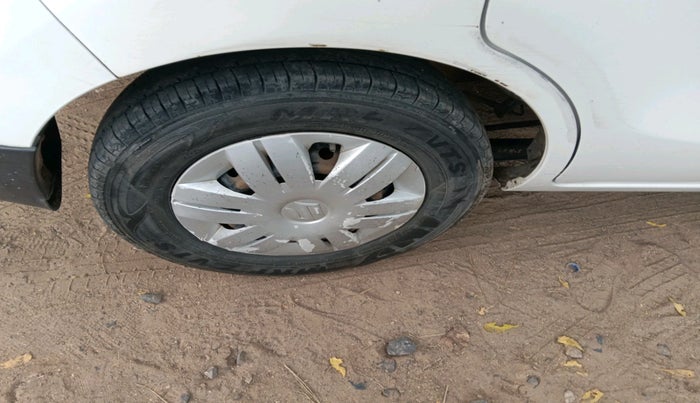 2018 Maruti Alto 800 LXI O, CNG, Manual, 1,24,158 km, tyre