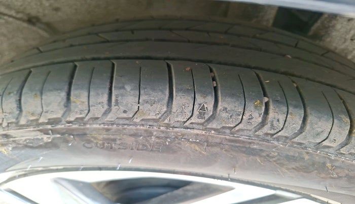 2022 Hyundai NEW I20 ASTA (O) 1.5 CRDI MT, Diesel, Manual, 82,592 km, tyre