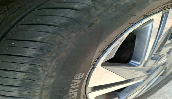 2022 Hyundai NEW I20 ASTA (O) 1.5 CRDI MT, Diesel, Manual, 82,592 km, tyre