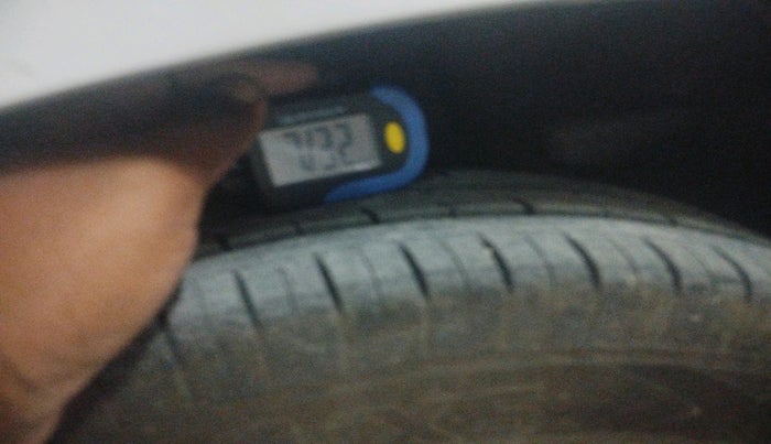 2011 Maruti Alto LXI, Petrol, Manual, 92,794 km, tyre