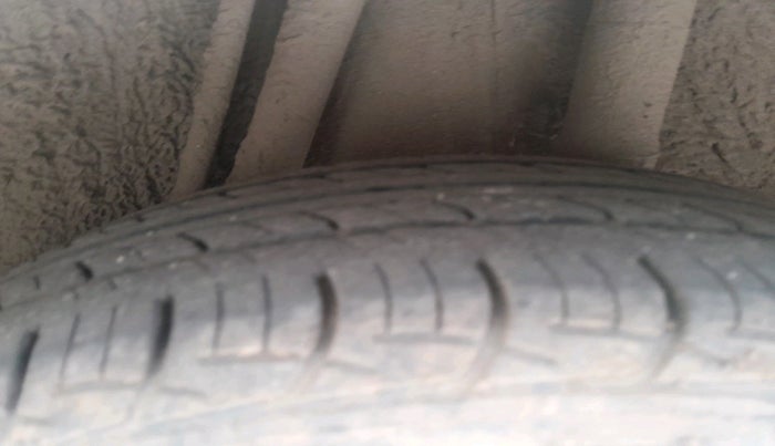 2011 Honda City 1.5L I-VTEC V MT, Petrol, Manual, 47,544 km, tyre