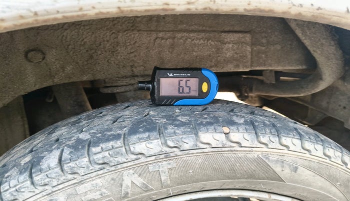 2011 Maruti Zen Estilo LXI, Petrol, Manual, 1,29,108 km, tyre