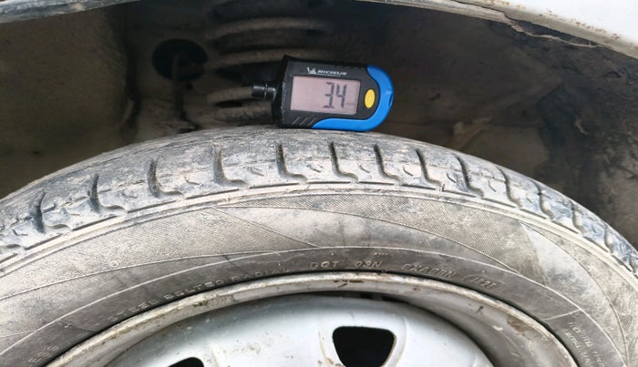 2011 Maruti Zen Estilo LXI, Petrol, Manual, 1,29,108 km, tyre