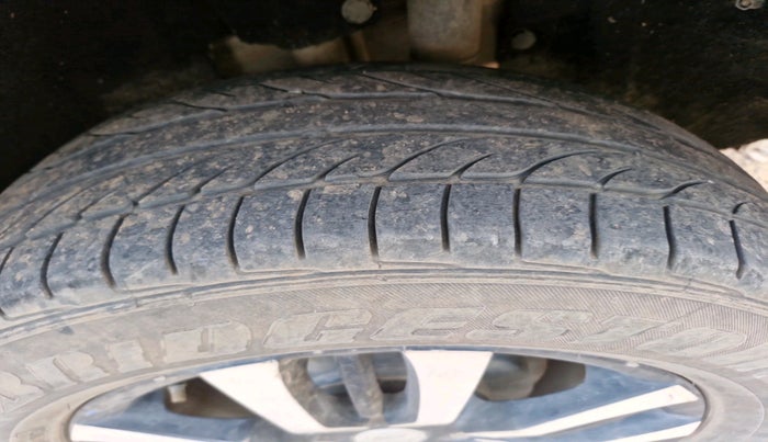 2016 Maruti Vitara Brezza VDI (O), Diesel, Manual, 70,674 km, tyre