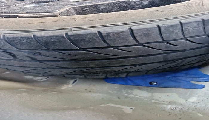 2016 Maruti Vitara Brezza VDI (O), Diesel, Manual, 70,674 km, tyre