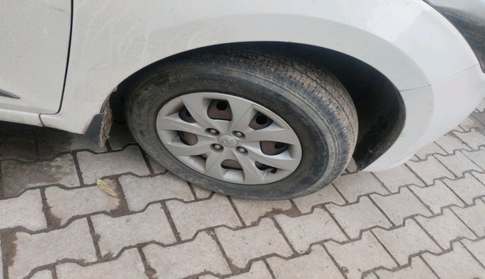 2016 Hyundai Elite i20 SPORTZ 1.2, Petrol, Manual, 79,404 km, tyre