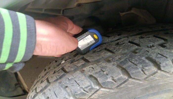 2012 Tata Safari 4X2 LX DICOR 2.2 VTT, Diesel, Manual, 57,380 km, tyre