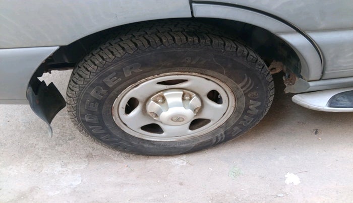 2012 Tata Safari 4X2 LX DICOR 2.2 VTT, Diesel, Manual, 57,380 km, tyre