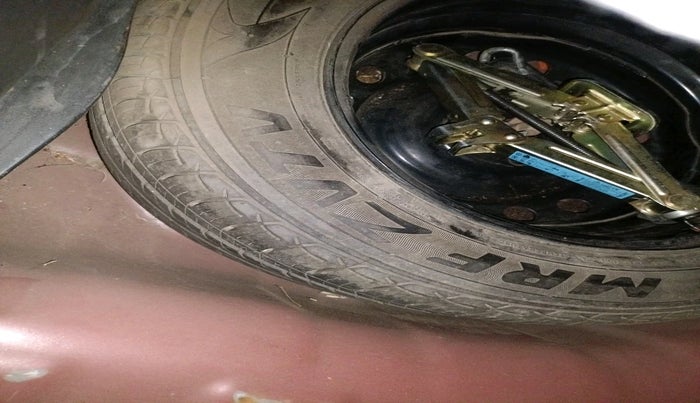 2017 Hyundai Elite i20 ASTA 1.2 (O), Petrol, Manual, 68,154 km, tyre