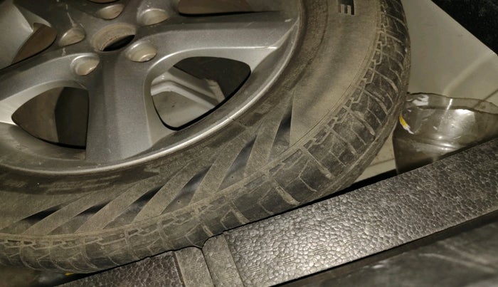 2012 Maruti SX4 CELEBRATION DIESEL, Diesel, Manual, 94,516 km, tyre