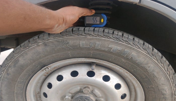 2023 Maruti Eeco 5 STR AC, Petrol, Manual, 22,217 km, tyre