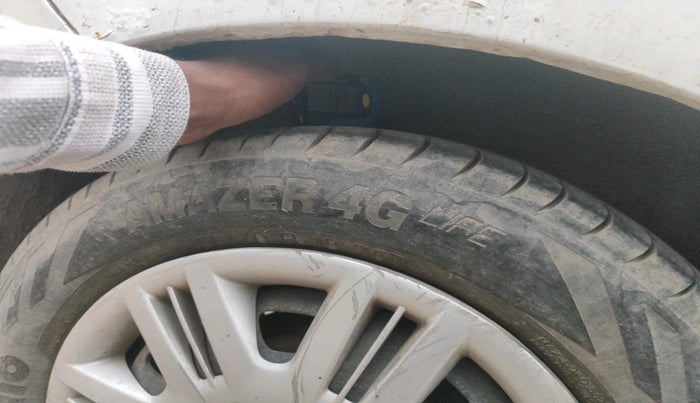 2012 Hyundai Santro Xing GLS, CNG, Manual, 74,271 km, tyre