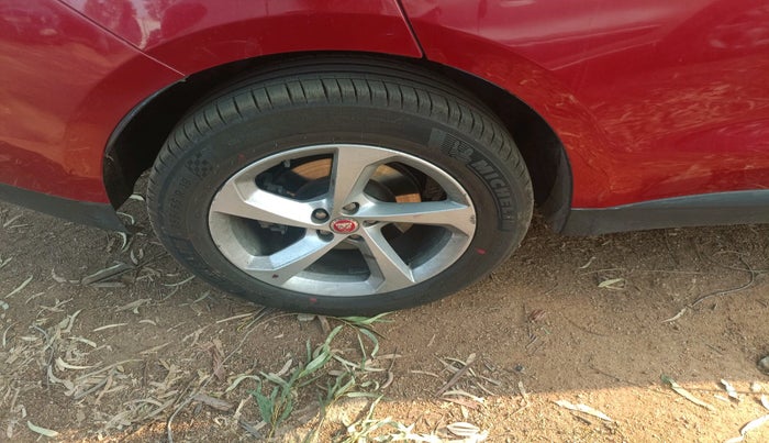 2017 Jaguar F- PACE PURE 2.0d, Diesel, Automatic, 97,341 km, tyre