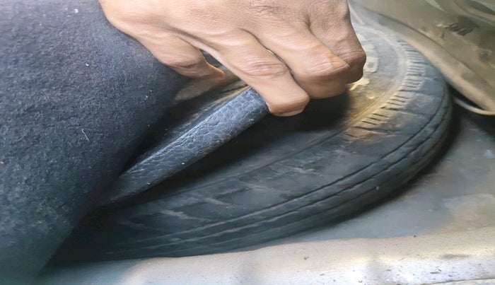 2015 Chevrolet Beat PS PETROL, Petrol, Manual, 49,242 km, tyre