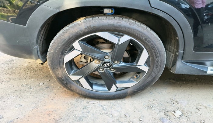 2021 Hyundai ALCAZAR 2.0 SIGNATURE (O) AT 6STR, Petrol, Automatic, 68,147 km, tyre