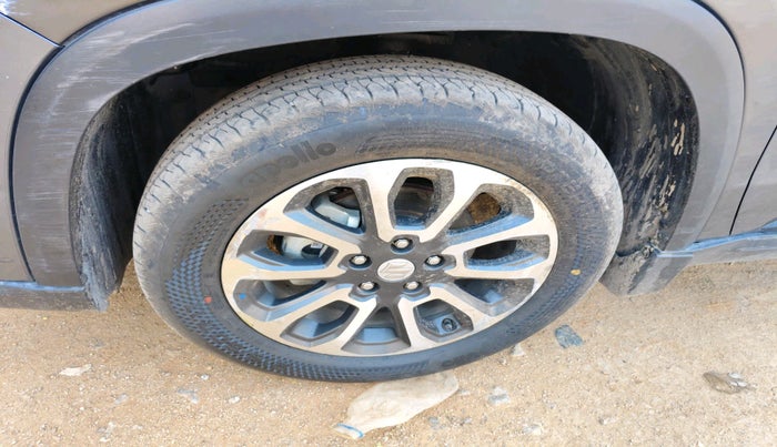 2022 Maruti Grand Vitara DELTA SMART HYBRID, Petrol, Manual, 49,964 km, tyre