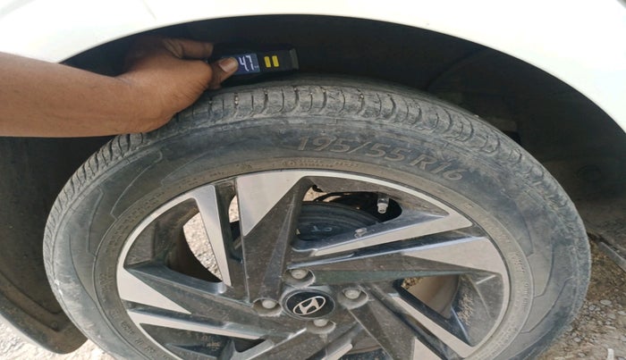 2021 Hyundai NEW I20 ASTA (O) 1.0 TURBO GDI DCT, Petrol, Automatic, 32,092 km, tyre