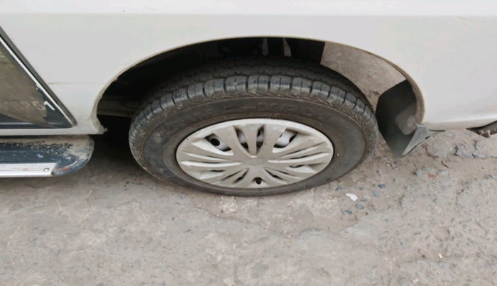 2024 Maruti Eeco 5 STR AC, Petrol, Manual, 99,306 km, tyre