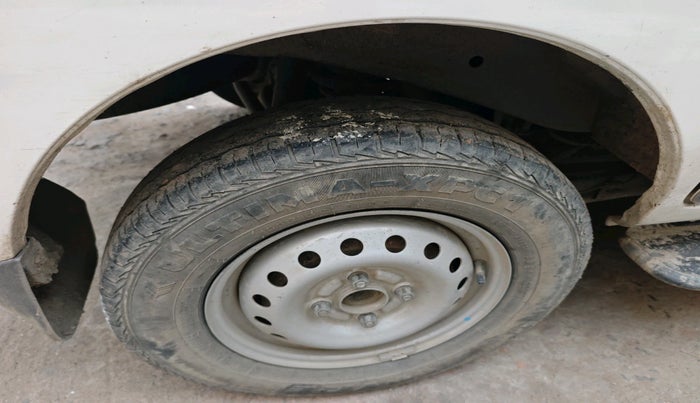 2024 Maruti Eeco 5 STR AC, Petrol, Manual, 99,306 km, tyre