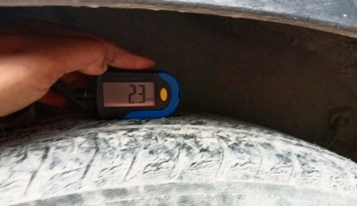 2021 Hyundai VENUE SX 1.5 CRDI, Diesel, Manual, 1,29,720 km, tyre