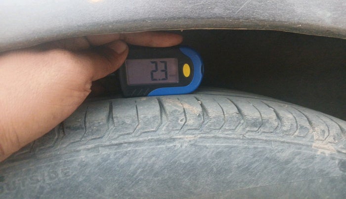 2014 Honda Mobilio 1.5L I-VTEC V, Petrol, Manual, 1,32,793 km, tyre