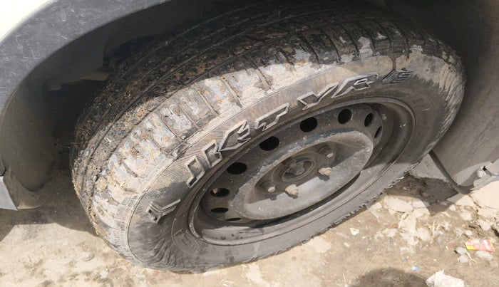 2019 Mahindra XUV500 W7, Diesel, Manual, 99,302 km, tyre