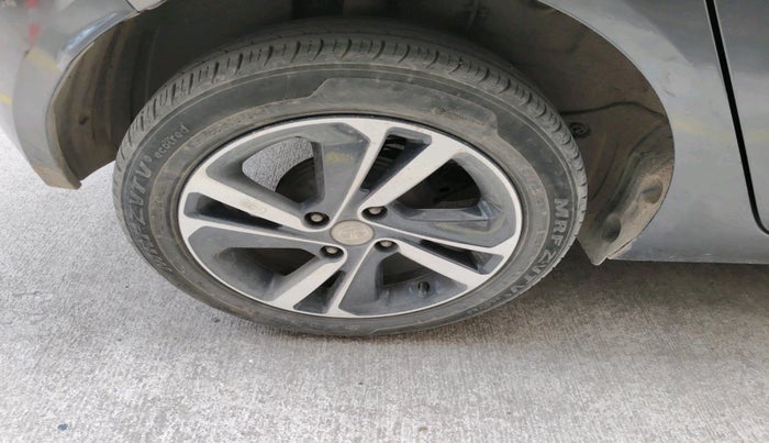 2020 Tata ALTROZ XZ PETROL, Petrol, Manual, 45,995 km, tyre