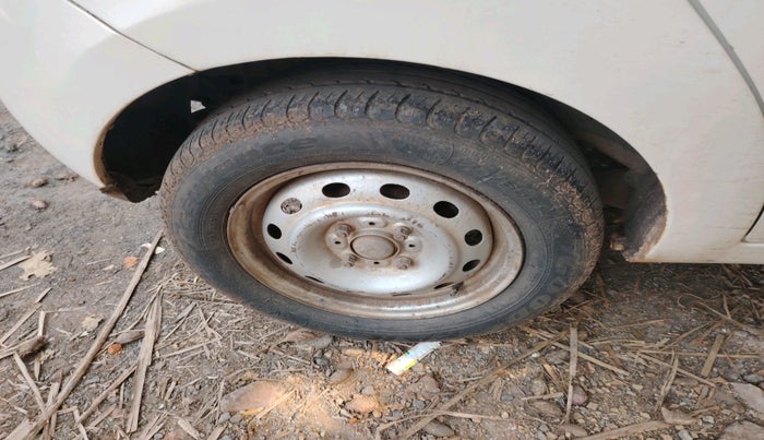 2013 Tata Indica Vista LX TDI, Diesel, Manual, 1,38,889 km, tyre