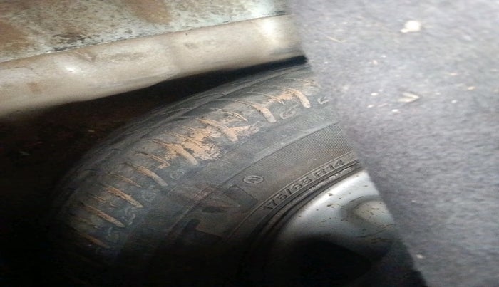 2015 Chevrolet Beat PS DIESEL, Diesel, Manual, 2,00,114 km, tyre