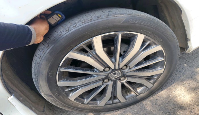 2017 Honda City 1.5L I-VTEC VX CVT, Petrol, Automatic, 90,457 km, tyre