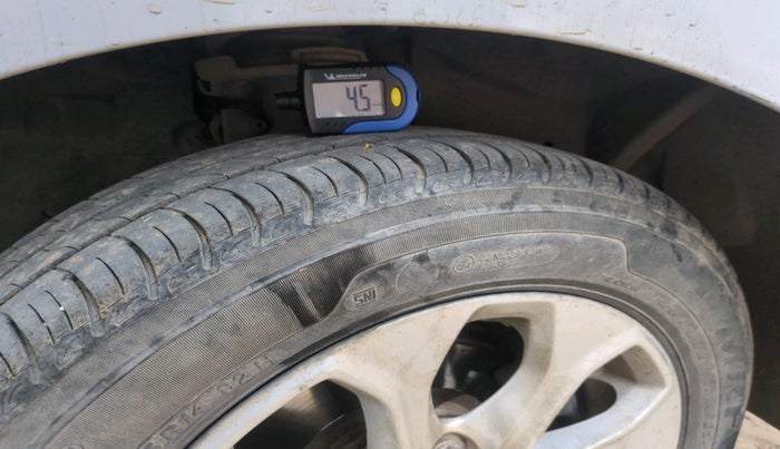 2016 Ford Figo Aspire TITANIUM1.5 DIESEL, Diesel, Manual, 1,25,618 km, tyre