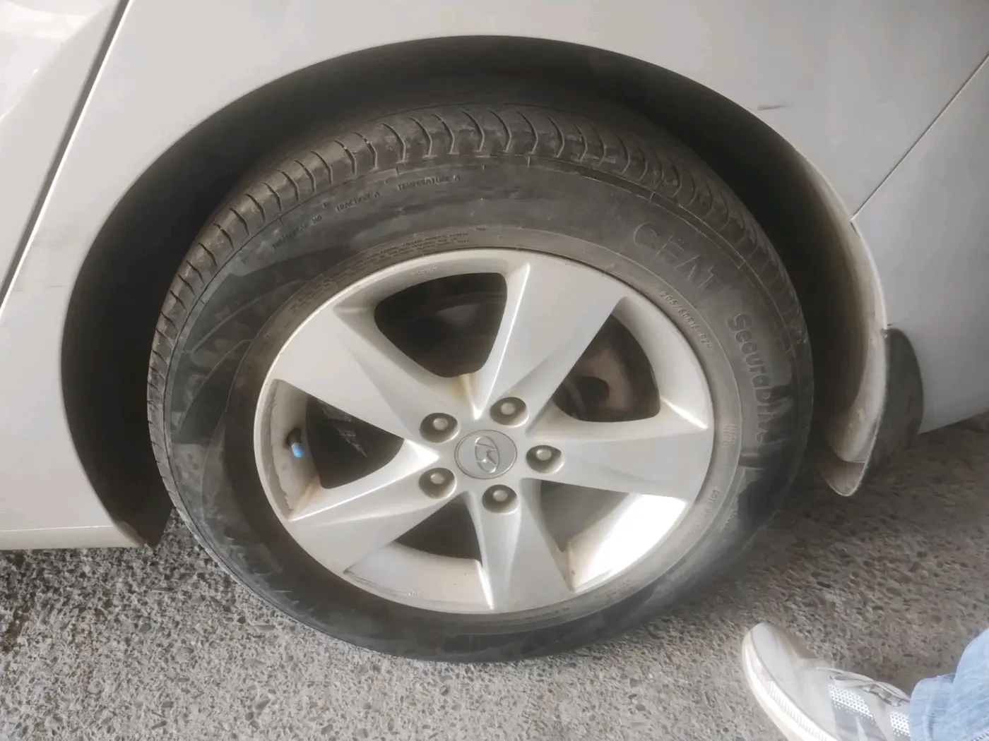 2013 Hyundai New Elantra 1.6 SX MT DIESEL, Diesel, Manual, 53,685 km, tyre