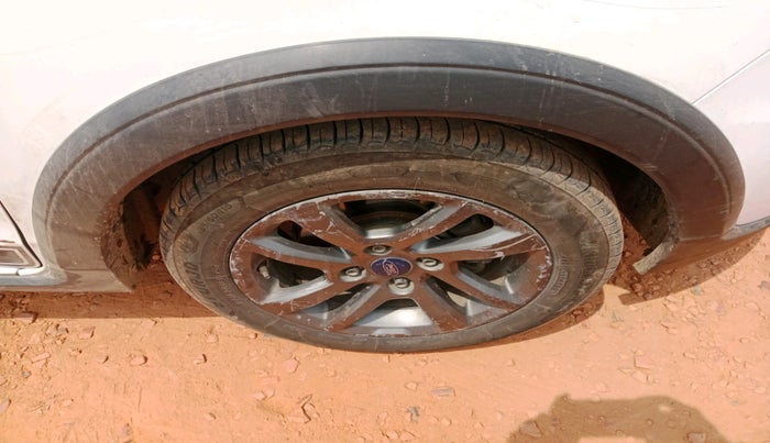 2018 Ford FREESTYLE TITANIUM 1.5 DIESEL, Diesel, Manual, 2,50,481 km, tyre