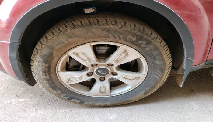 2013 Mahindra XUV500 W8, Diesel, Manual, 1,50,326 km, tyre