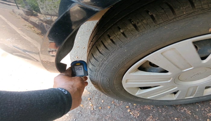 2011 Ford Figo EXI 1.2 PETROL, Petrol, Manual, 31,206 km, tyre