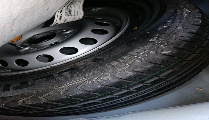 2023 Tata Tiago XT (O) PETROL, Petrol, Manual, 24,350 km, tyre