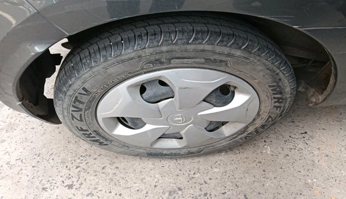 2023 Tata Tiago XT (O) PETROL, Petrol, Manual, 24,350 km, tyre