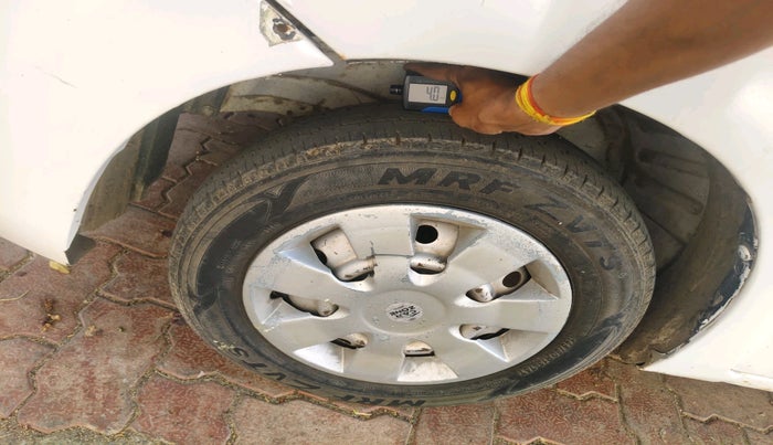 2014 Maruti Wagon R 1.0 LXI, Petrol, Manual, 55,690 km, tyre