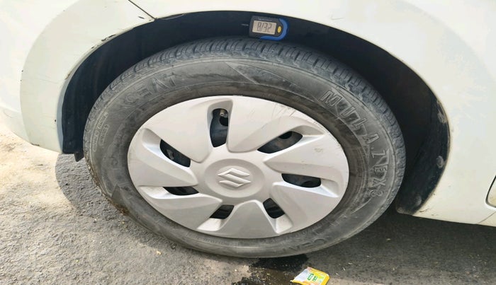 2015 Maruti Celerio ZXI, CNG, Manual, 61,271 km, tyre