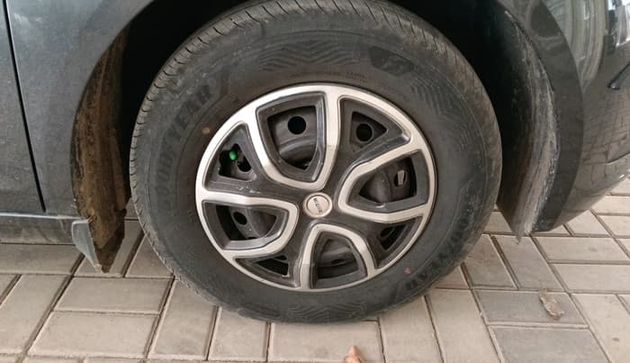 2021 Tata ALTROZ XE PETROL, Petrol, Manual, 30,341 km, tyre