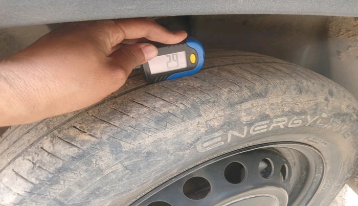 2023 Tata PUNCH PURE MT CNG, CNG, Manual, 62,012 km, tyre