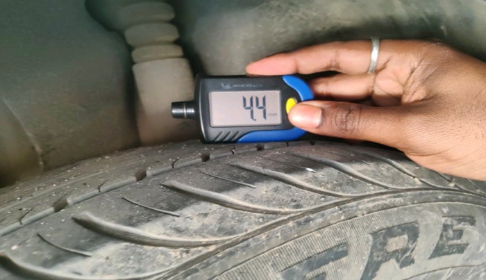 2013 Ford Figo TITANIUM 1.4 DIESEL, Diesel, Manual, 54,515 km, tyre