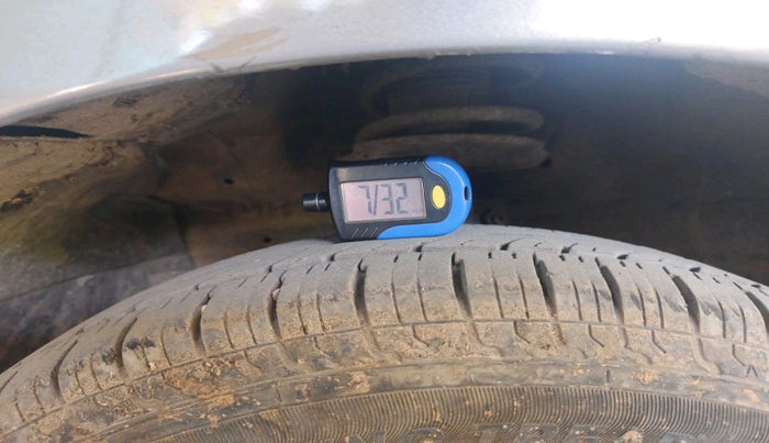 2015 Maruti Swift Dzire VDI, Diesel, Manual, 1,50,420 km, tyre