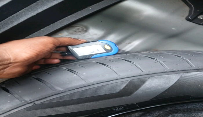 2023 Hyundai Creta SX (O) 1.5 Diesel AT Knight Edition, Diesel, Automatic, 65,911 km, tyre