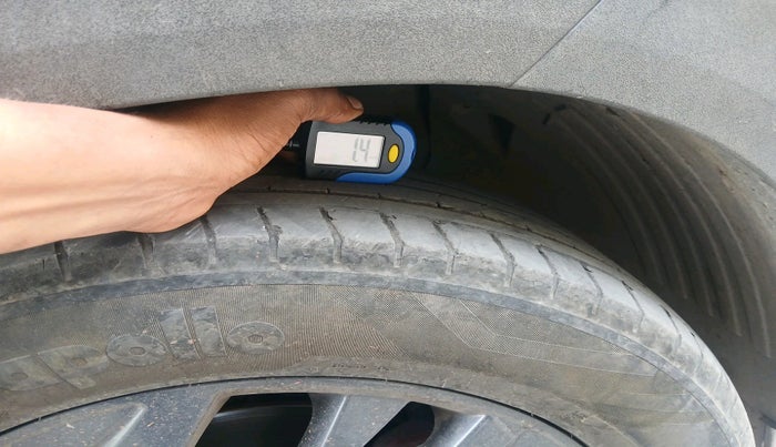 2023 Hyundai Creta SX (O) 1.5 Diesel AT Knight Edition, Diesel, Automatic, 65,911 km, tyre