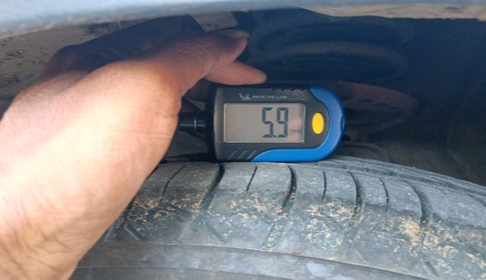 2017 Mahindra KUV 100 NXT K4+ D 6 STR, Diesel, Manual, 1,01,441 km, tyre