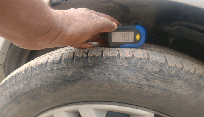 2015 Maruti Swift Dzire LDI, Diesel, Manual, 1,00,661 km, tyre