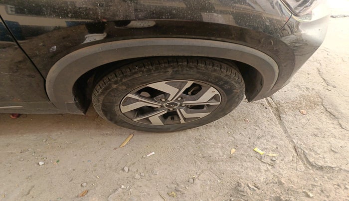 2022 KIA SONET HTX 1.5, Diesel, Manual, 27,956 km, tyre