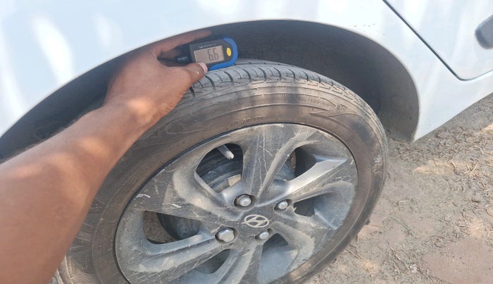 2018 Hyundai Grand i10 SPORTZ U2 1.2 CRDI, Diesel, Manual, 71,882 km, tyre