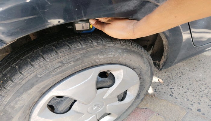 2018 Tata TIGOR XM (O) PETROL, Petrol, Manual, 64,641 km, tyre